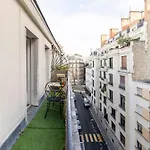 Apartment La Belle Vie A - With Balcony